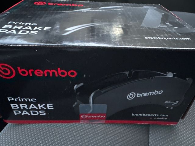 Pastillas de freno P83145 nuevas.