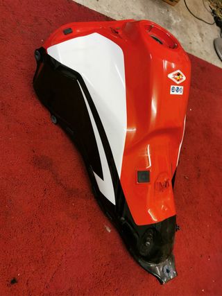Deposito honda africa twin