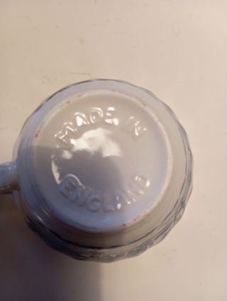 Tazze e piatti inglesi.