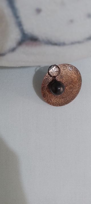 Cojín cara de gato amoroso . Adóptalo.