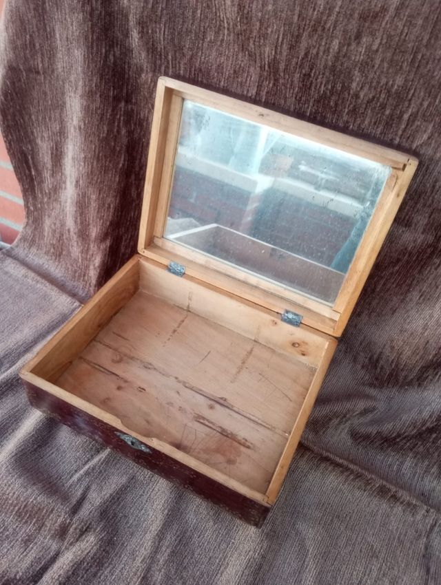 Caja Madera Antigua