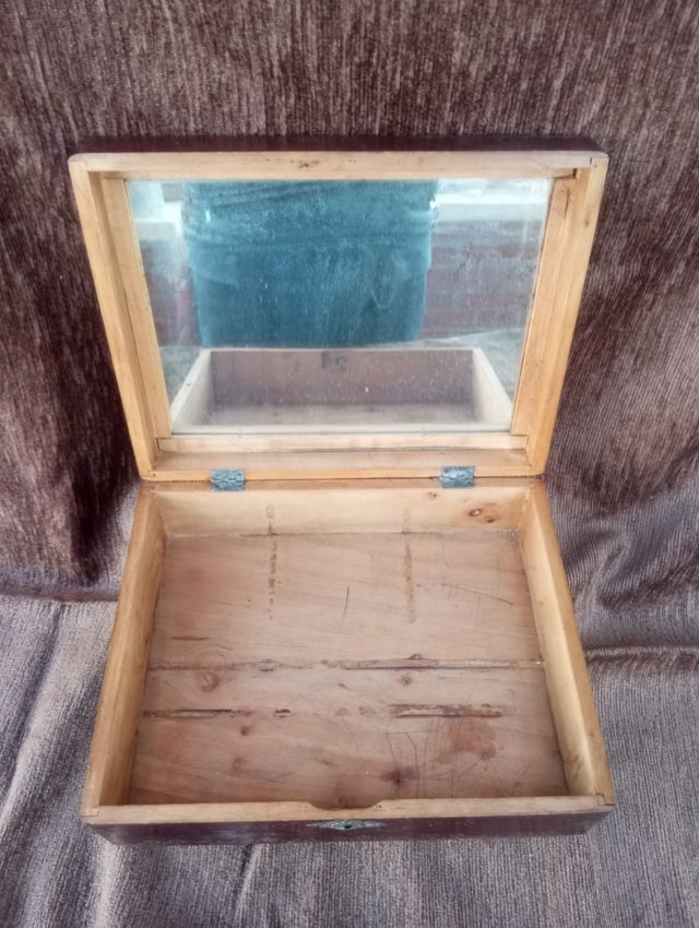 Caja Madera Antigua