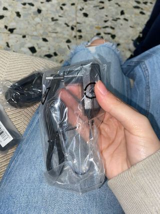 Movil Alcatel 3085 con base cargadora