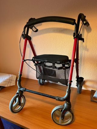 Andador, para personas mayores