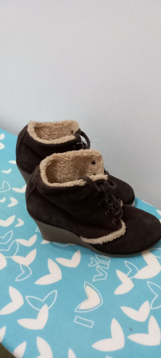 Stivaletto con zeppa Shoe