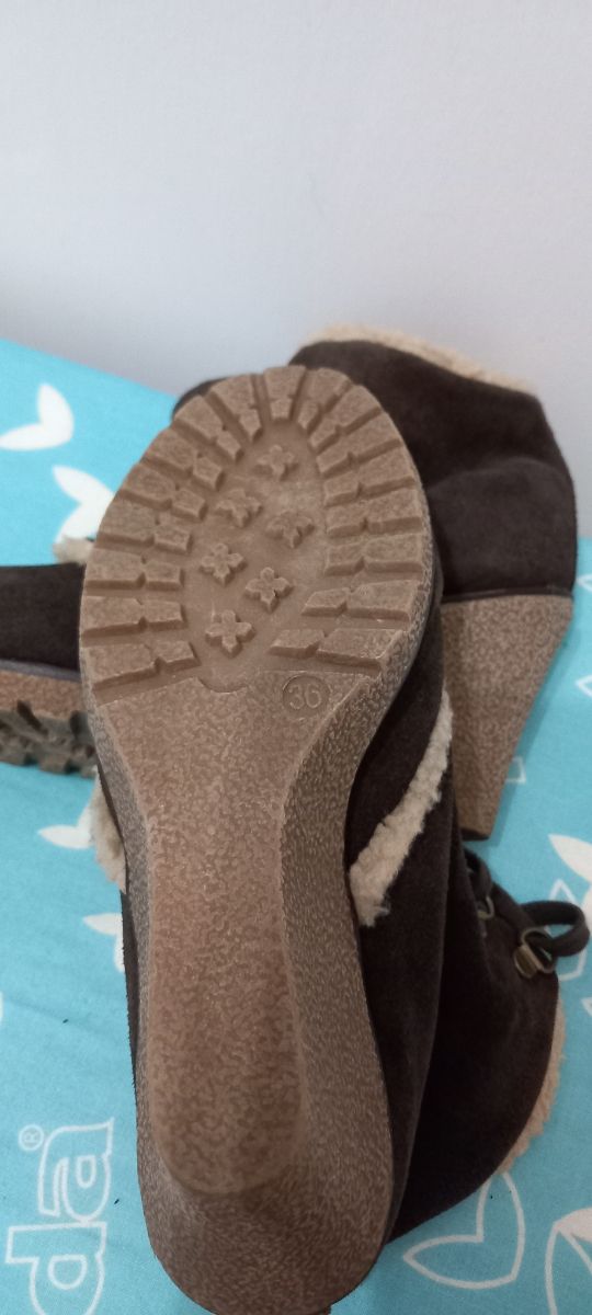 Stivaletto con zeppa Shoe