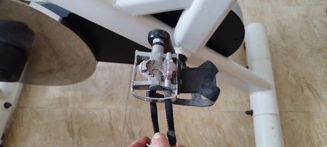 Bici estática spinning 