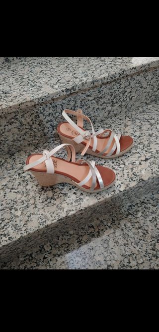 Sandalias cuña