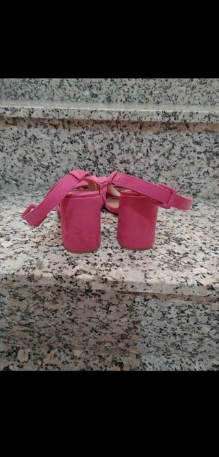 Sandalias tacón cuadrado