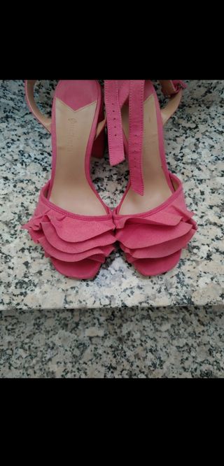 Sandalias tacón cuadrado