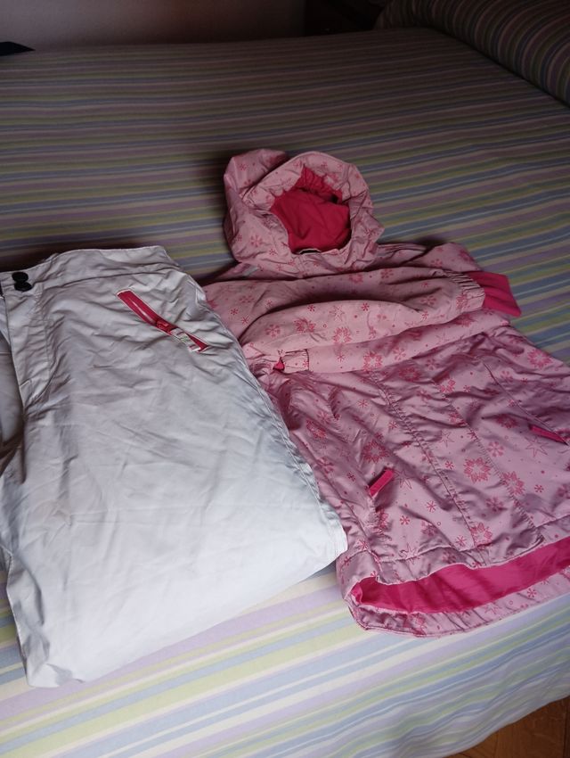 Calças e casaco de neve