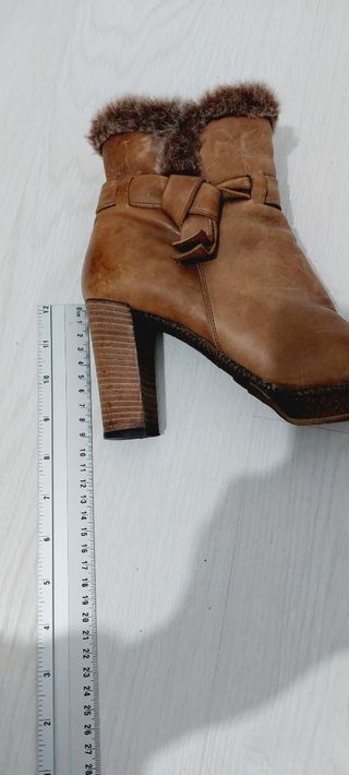 Botines De Piel Aquatalia 37.5