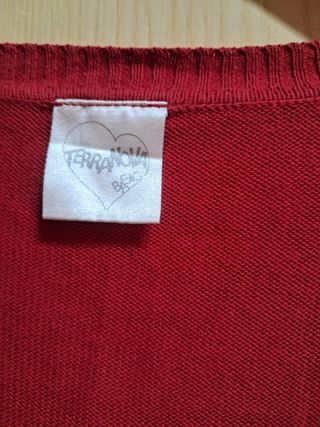Pullover rosso scollo V