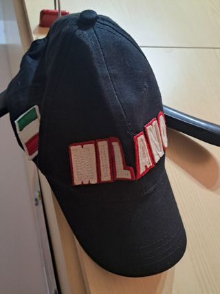 Cappellino Milano