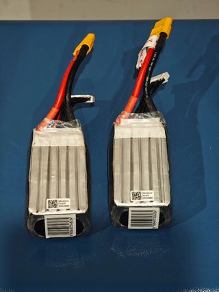 2 baterías drone Tattu Lipo 6s 1300mah