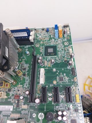 PLACA BASE DE ORDENADOR 