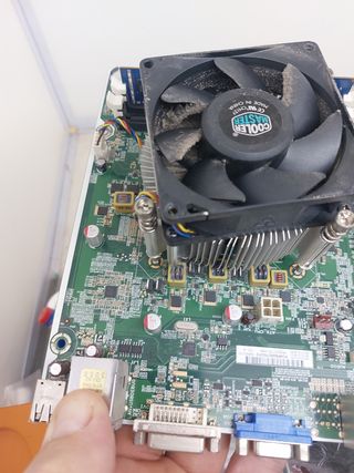PLACA BASE DE ORDENADOR 