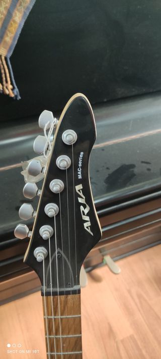 Chitarra elettrica Aria mac series