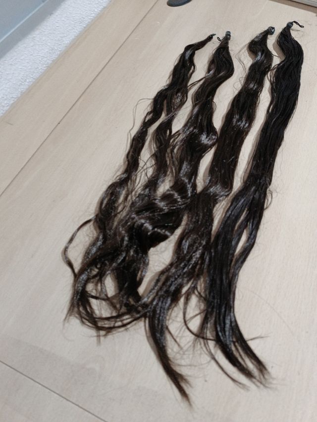 Peinetas y aderezo  y rodetesniña