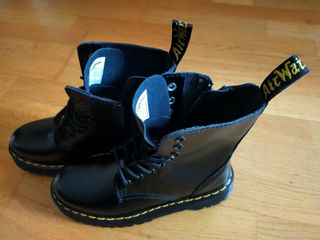 Botas similares a Dr Martens