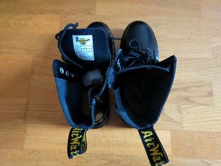 Botas similares a Dr Martens