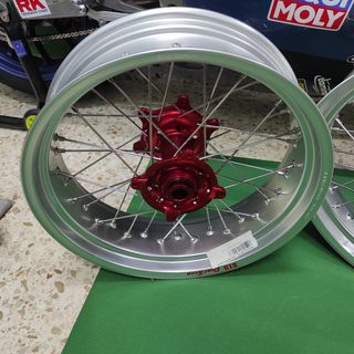 Llantas supermotard honda CRF 