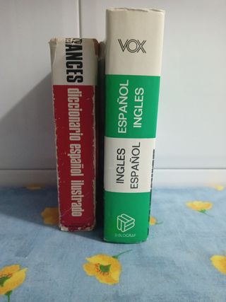 DICCIONARIOS ANTIGUOS