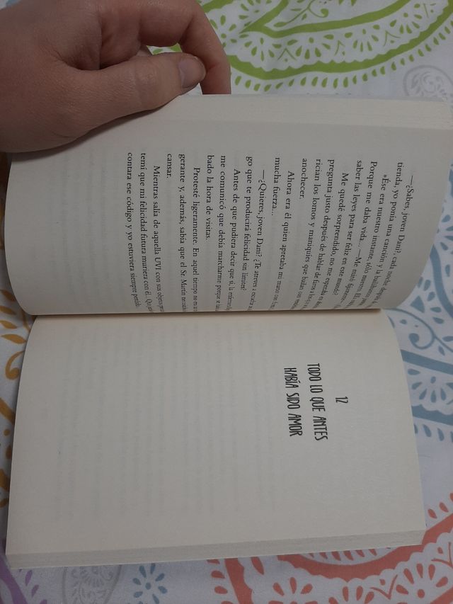 "Si tú me dices ven lo dejo todo... pero dime ven"