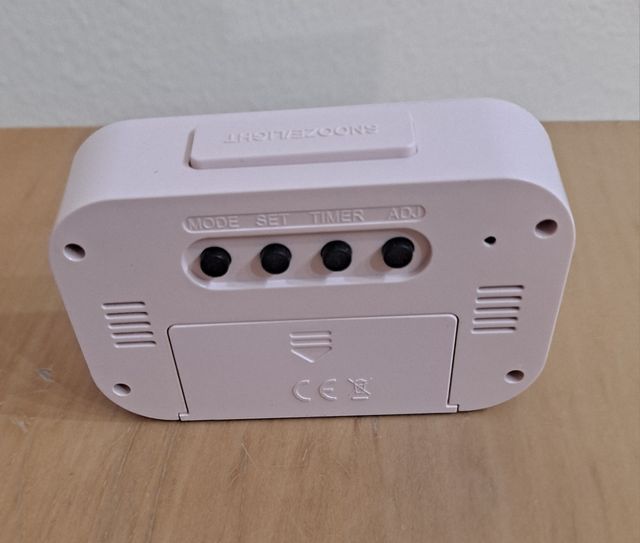 Mini reloj despertador Hello Kitty.