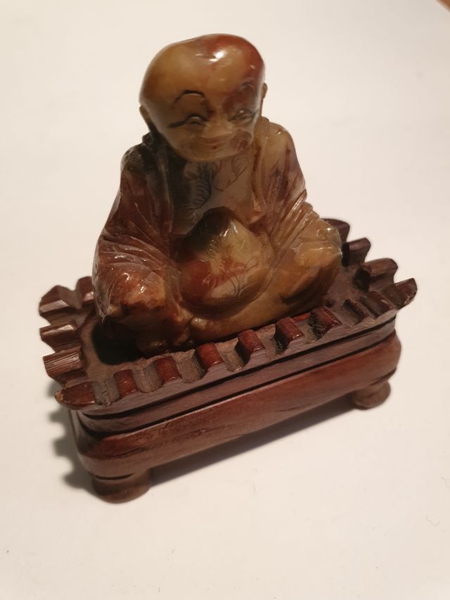 Buda tallado en Ágata antiguo.