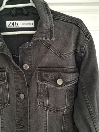 Chamarra vaquera retro,de chica. Gris oscuro.S-M.