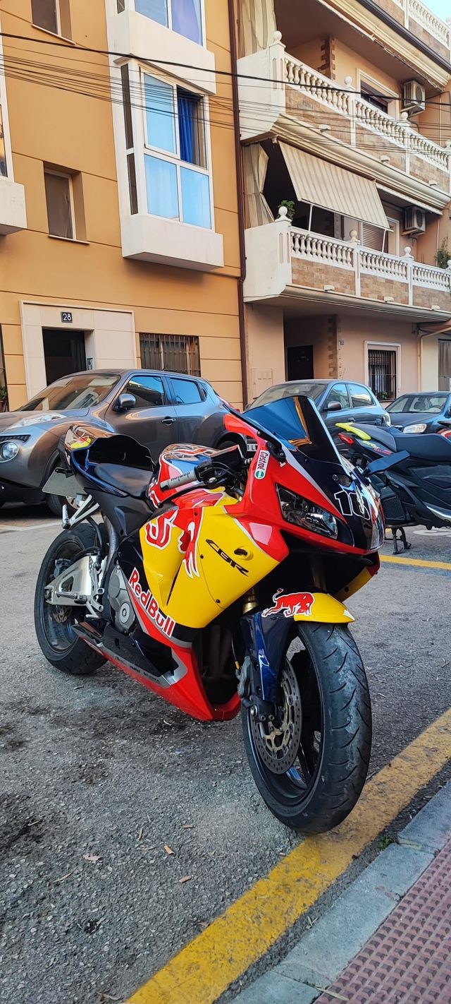 Honda cbr 600 rr