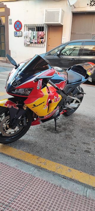 Honda cbr 600 rr