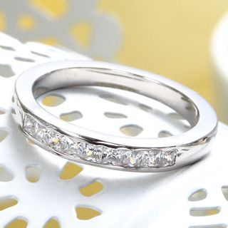 Anillo de compromiso en plata de primera ley 925