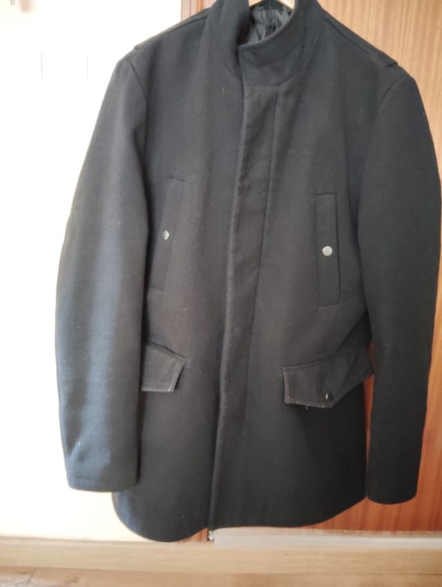 Abrigo Hombre Color Negro