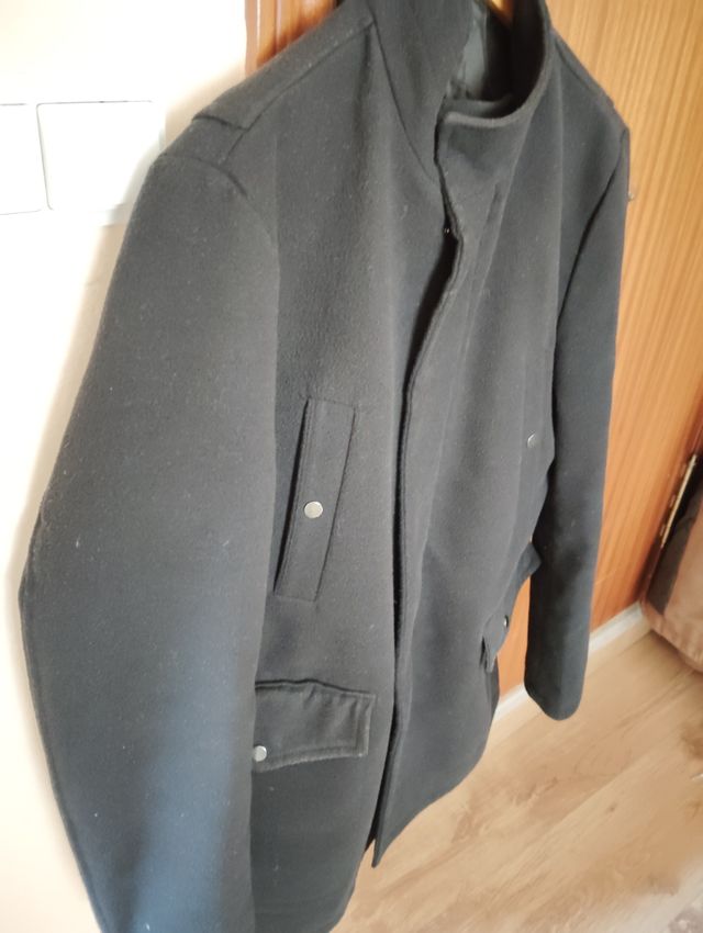 Abrigo Hombre Color Negro