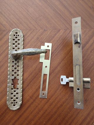 🇪🇦🇪🇦🇪🇦 Cerradura de bronce