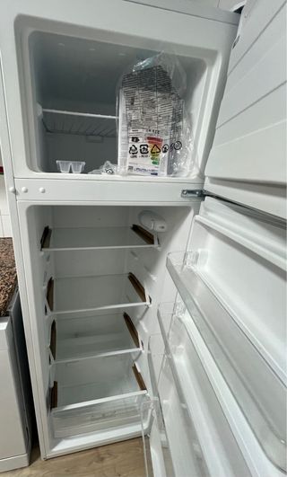 NUEVO Frigorífico congelador Edesa.