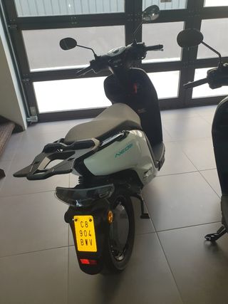 YAMAHA  NEO’s Dual Battery - ELECTRICA