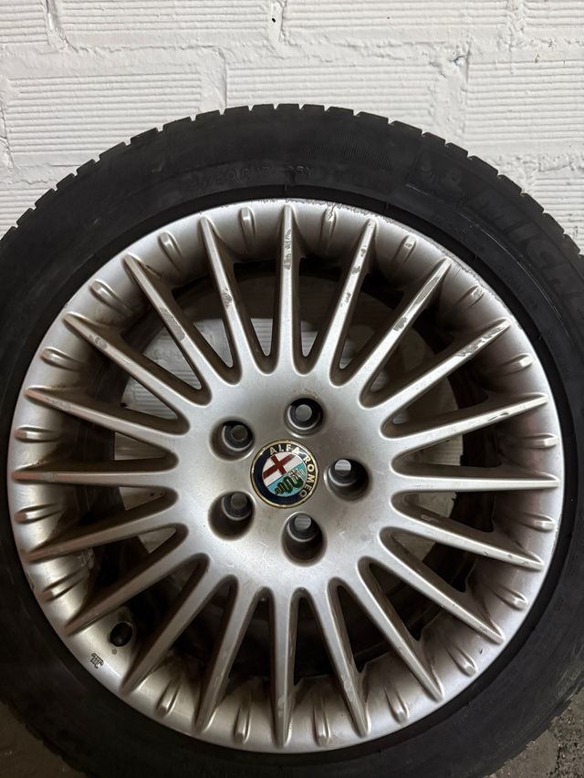 Originales de Alfa Romeo de 17 pulgadas