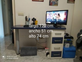 Conjunto habitación de litera y escritorio