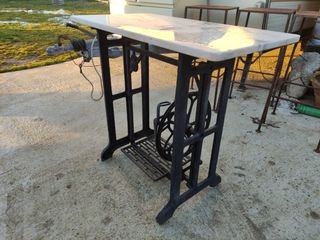 Mesa de pie maquina de coser