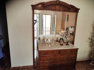 Dormitorio clásico marquetería
