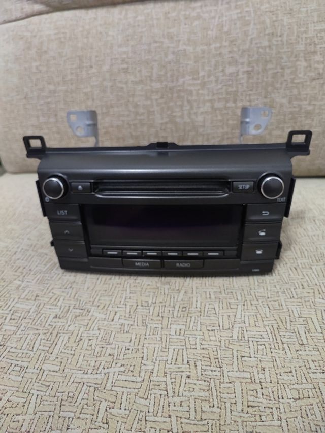 RADIO TOYOTA RAV 4 86120-42400