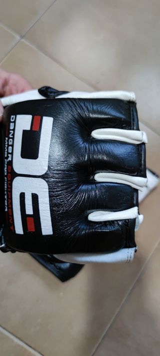 Guantes de cuero Danger MMA con pulgar