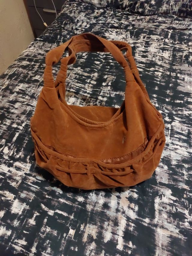 Bolso marrón gamuza