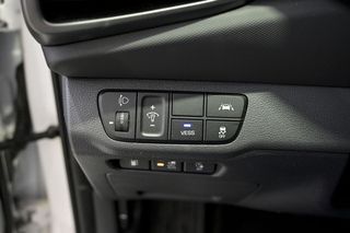 Hyundai IONIQ   1.6 GDI PHEV Klass DCT