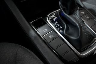 Hyundai IONIQ   1.6 GDI PHEV Klass DCT