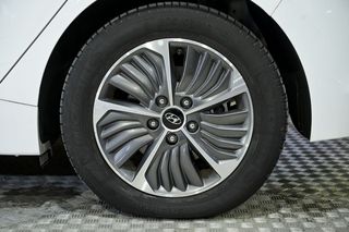 Hyundai IONIQ   1.6 GDI PHEV Klass DCT