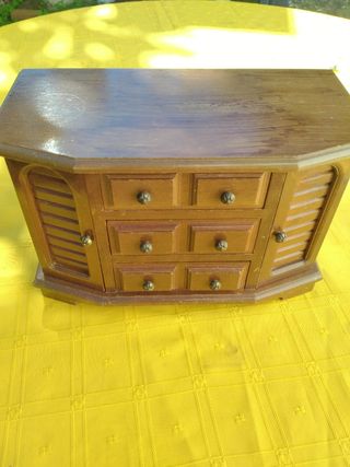 Joyero de madera
